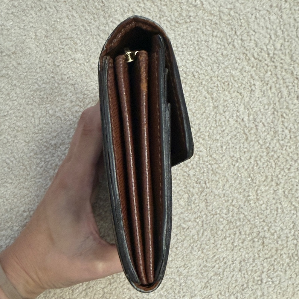 Louis Vuitton Monogram Wallet - Picture 11 of 12